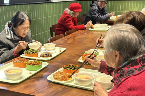 全龄化开放 好吃不贵 成都上新的这家社区食堂有多香